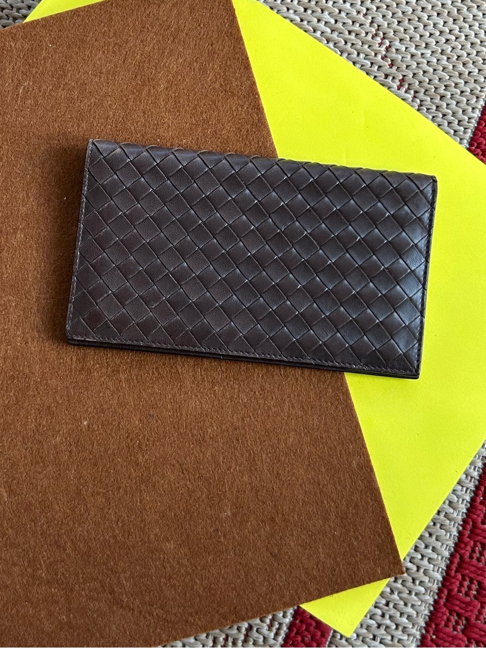 BOTTEGA VENETA Authentic EUC Luxury Passport Holder or Wallet - Unisex
